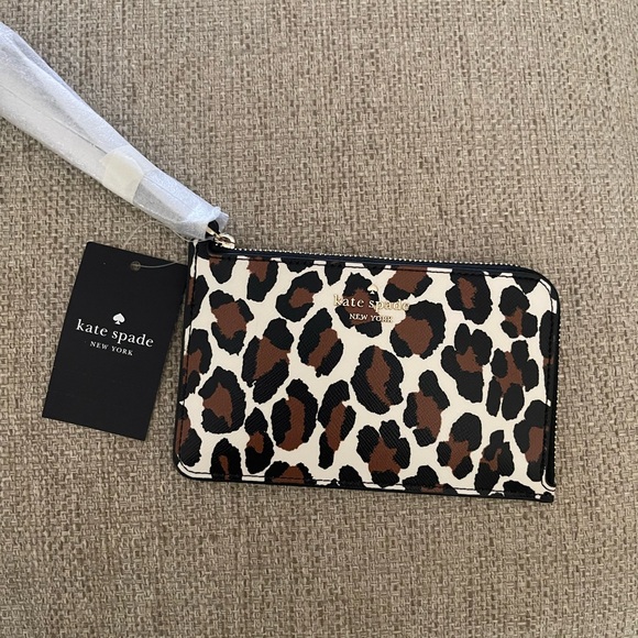Kate Spade Wristlet , Cheetah print - Picture 4 of 7